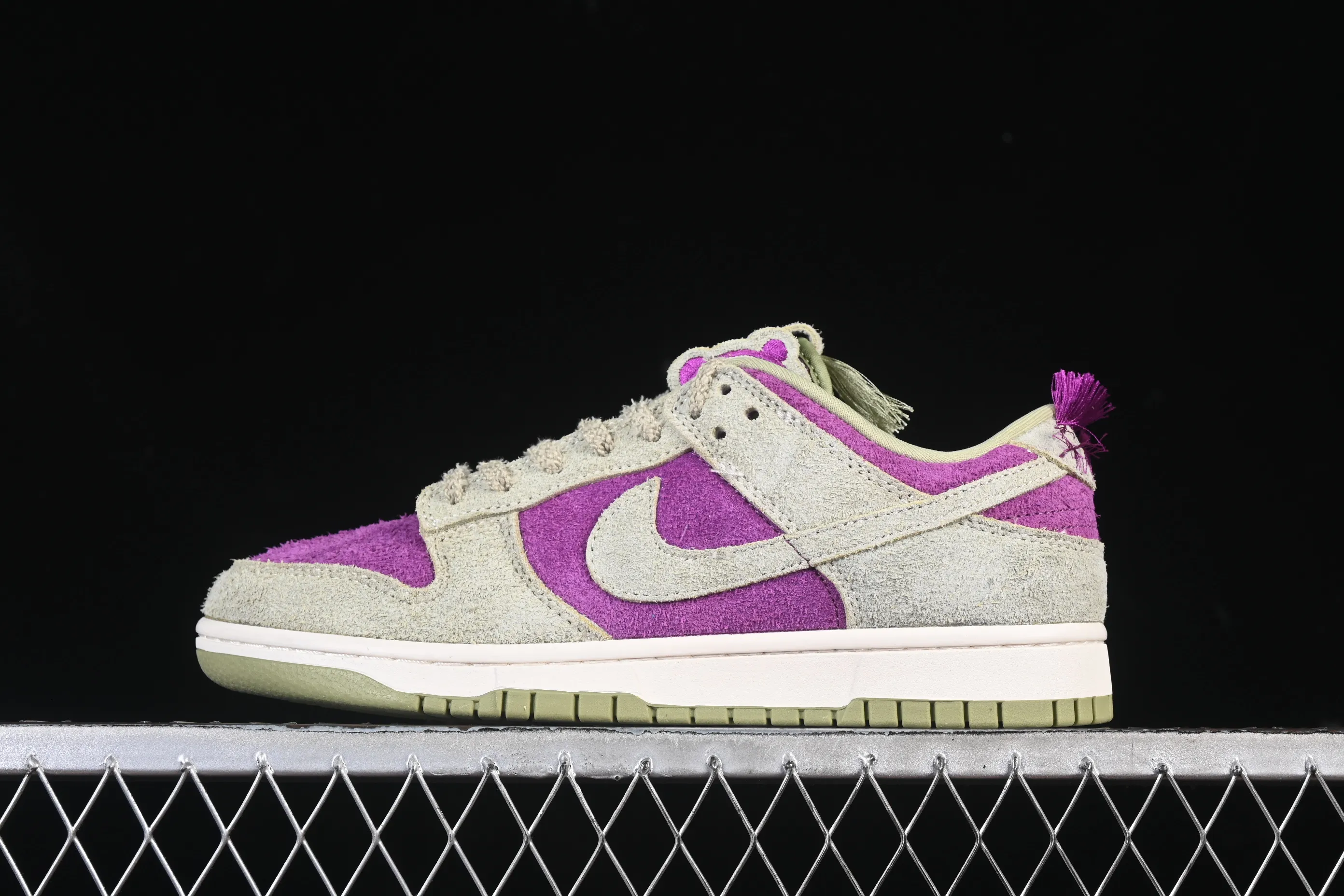 All categories Nk SB Dunk series Nk SB Dunk Low low-top sneakers Nike Dunk Low Panda "Viotech" green and purple panda low-top casual sneakers IB2990-500